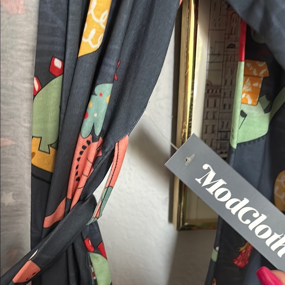 Dinosaur Print Robe with Belt - Picture 4 of 5